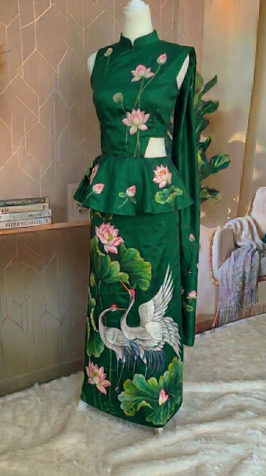 Ready made saree - Pond green
