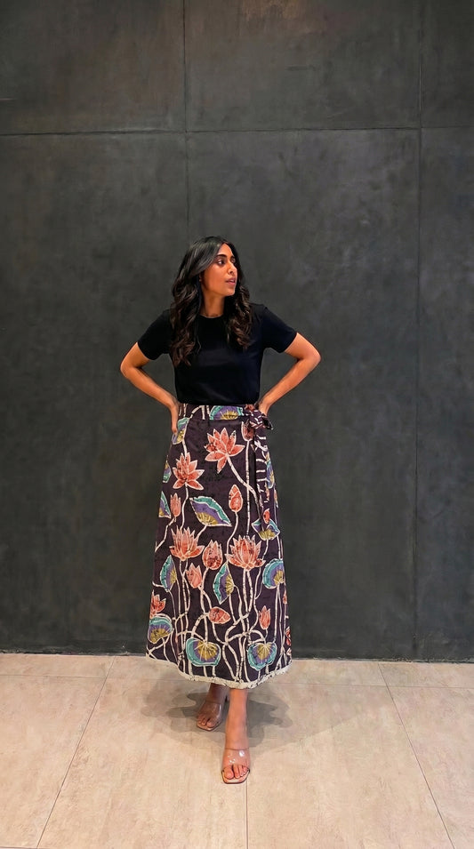Wrap skirt - Black lotus